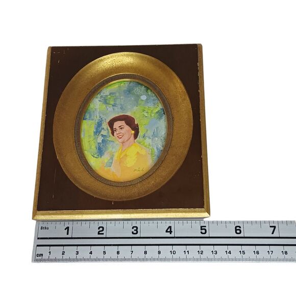 VTG 1963 Miniature Portrait Of Woman In Yellow Dress Blue Background Gold Frame - Picture 13 of 13
